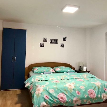 Regina'S Apartments Скопье Экстерьер фото
