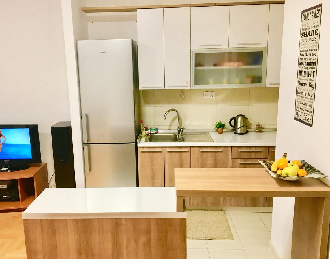 Regina'S Apartments Скопье Экстерьер фото