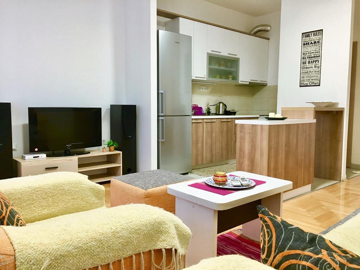 Regina'S Apartments Скопье Экстерьер фото